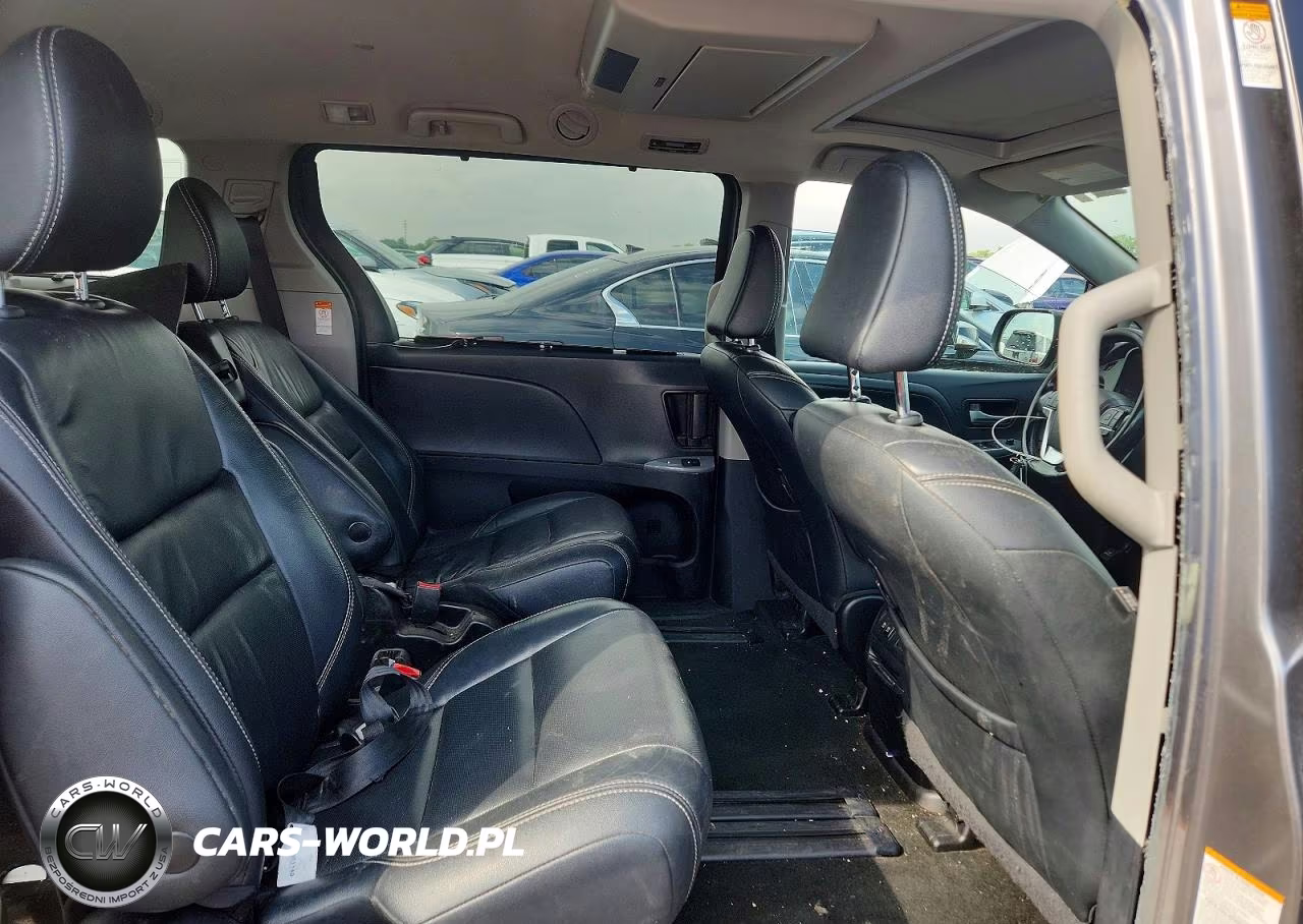 2018 Toyota Sienna Se Premium 8-Passenger VIN:5TDXZ3DC7JS959257 - 10