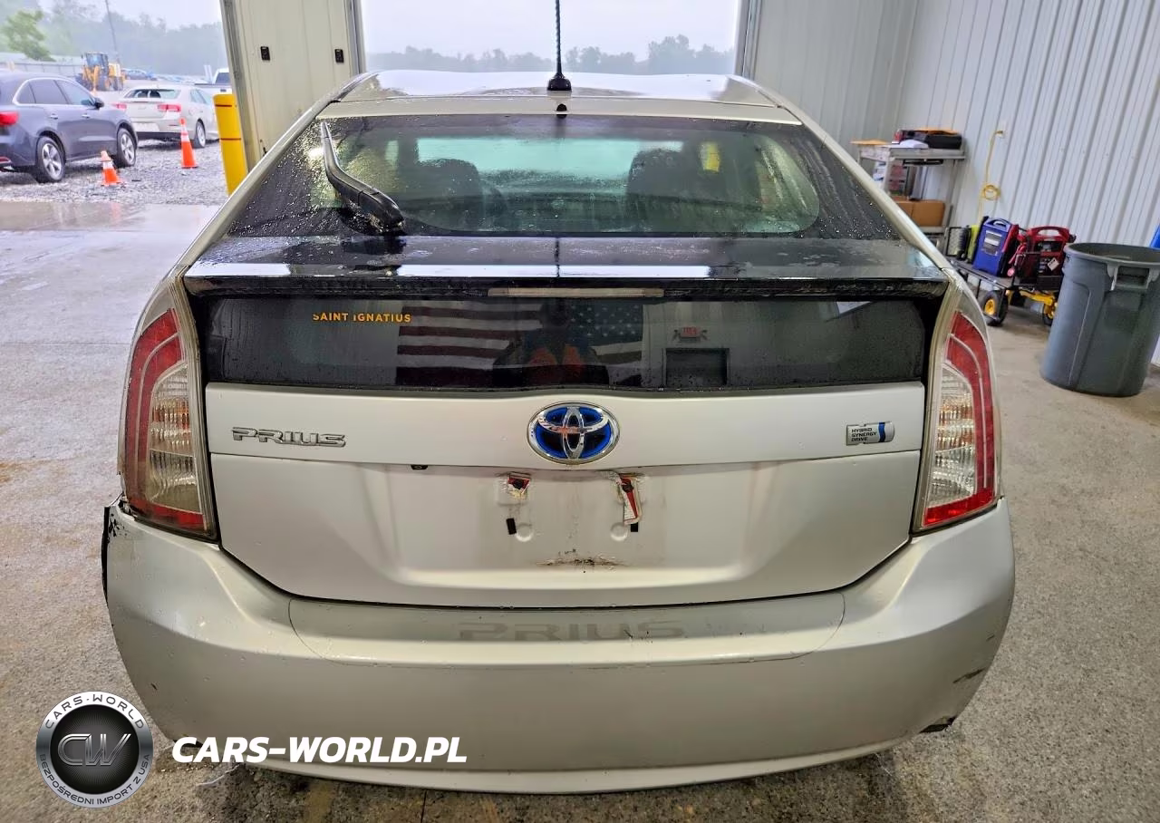 2013 Toyota Prius Three VIN:JTDKN3DU4D5542932 - 6