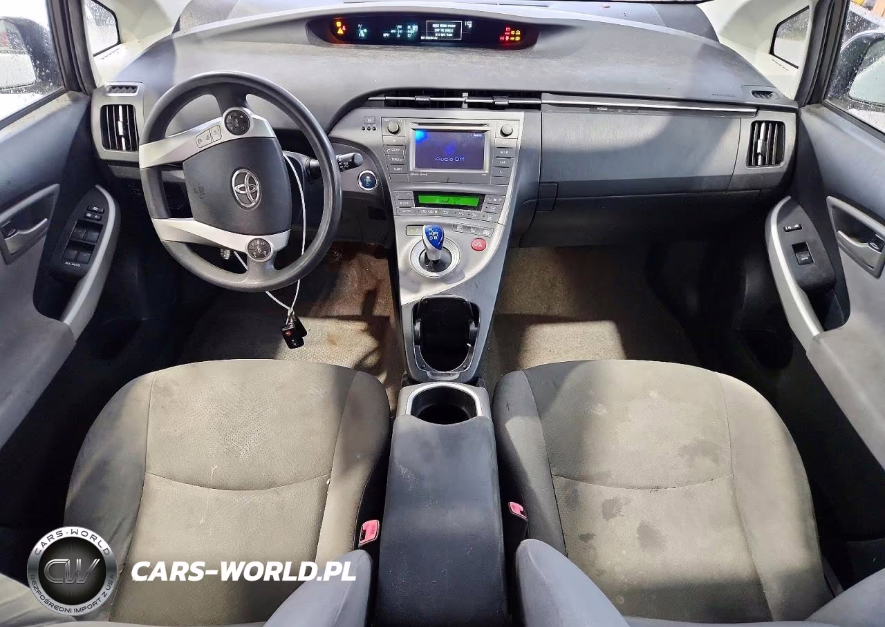 2013 Toyota Prius Three VIN:JTDKN3DU4D5542932 - 8