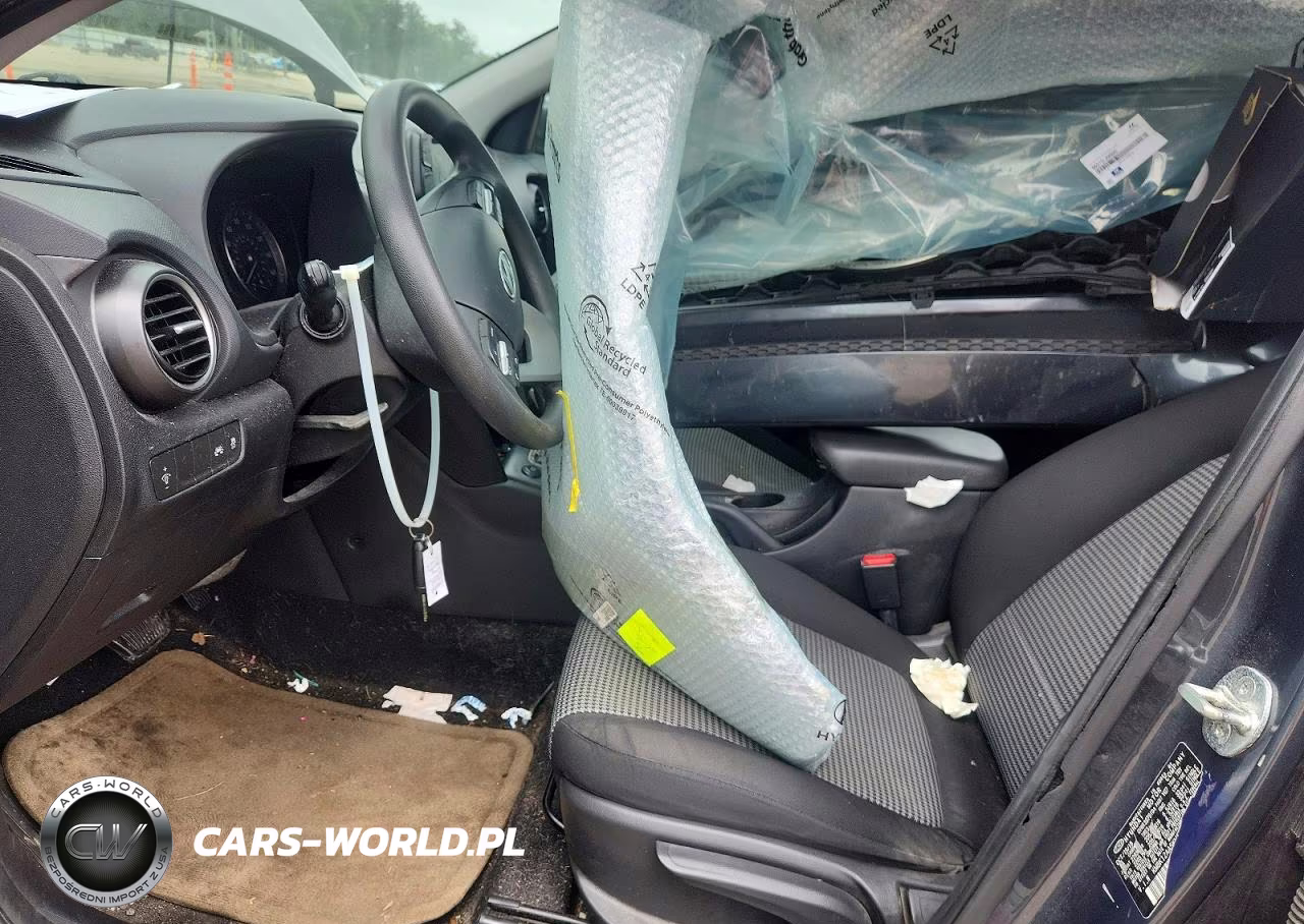 2019 Hyundai Kona Se VIN:KM8K12AA5KU245182 - 7