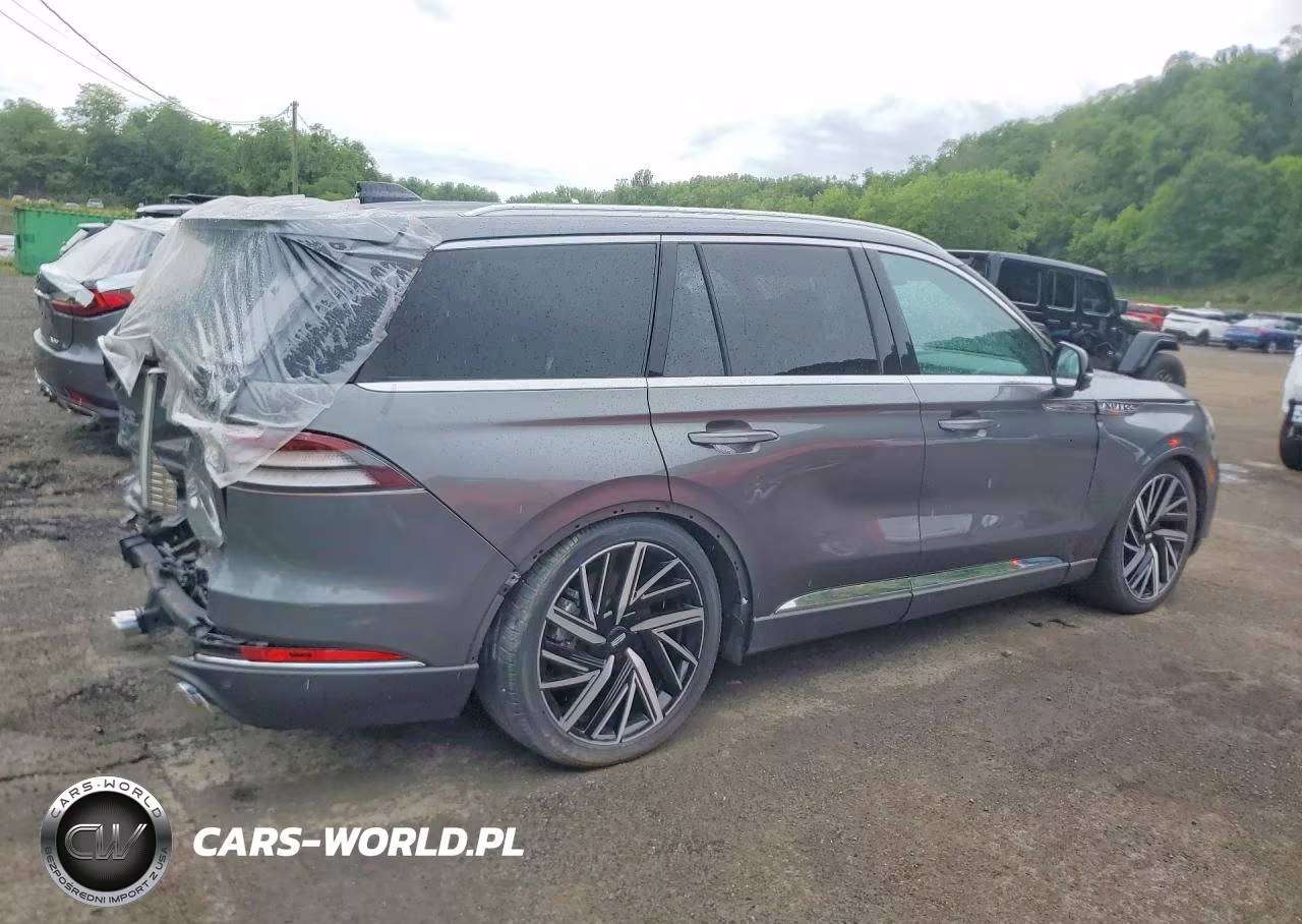 2025 Lincoln Aviator Reserve VIN:5LM5J7XC4SGL11395 - 3