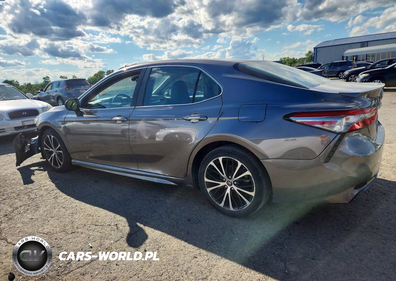 2018 Toyota Camry Se VIN:4T1B11HK1JU066984 - 2