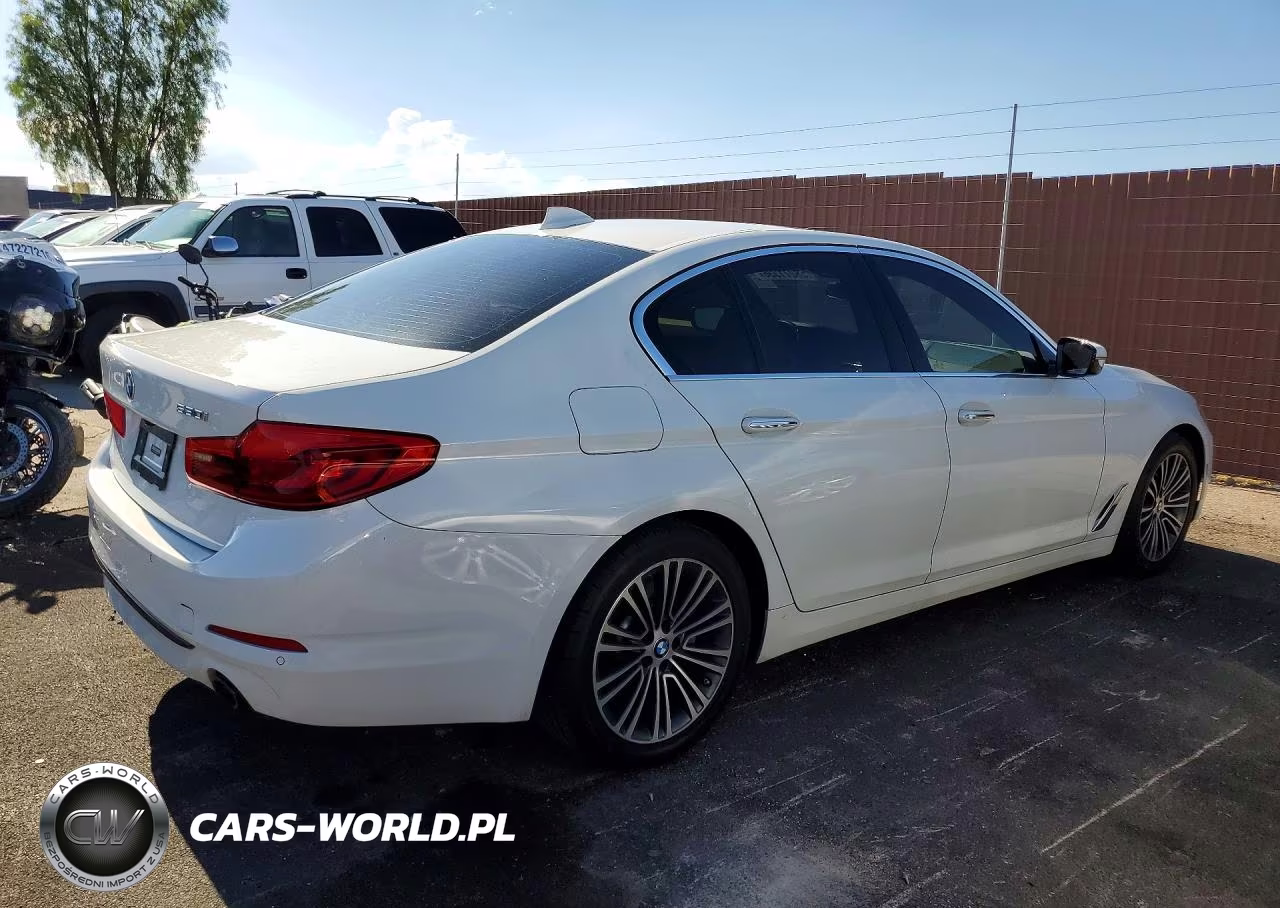 2018 BMW 530 I VIN:WBAJA5C59JWA36564 - 3