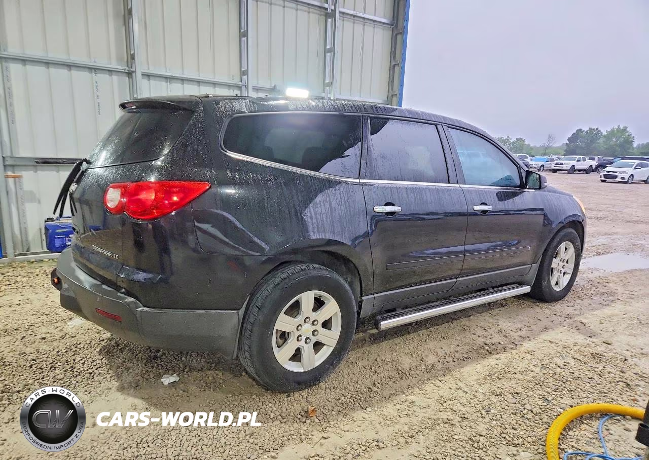 2010 Chevrolet Traverse Lt VIN:1GNLRGED4AS114314 - 3