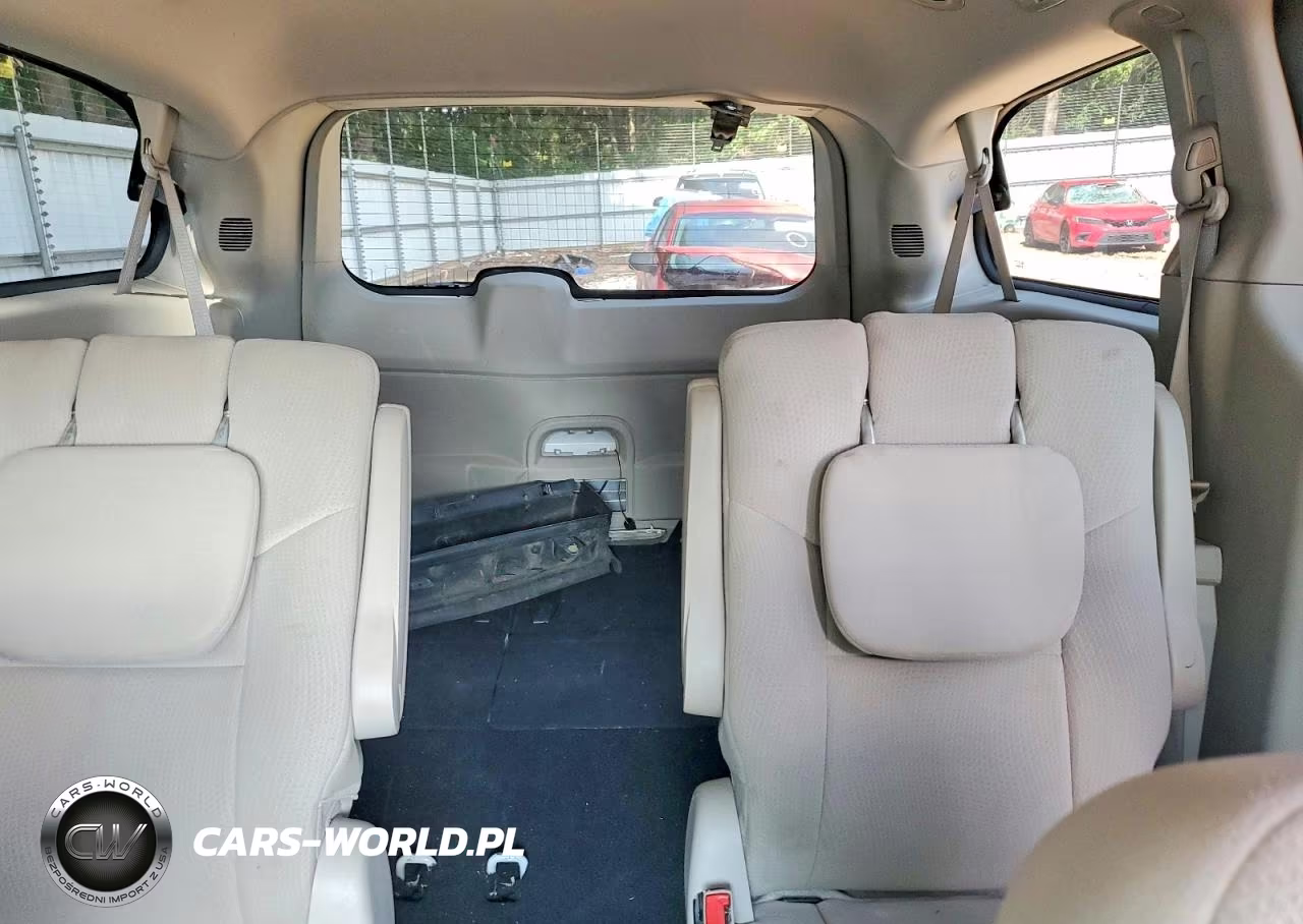 2011 Dodge Grand Caravan Express VIN:2D4RN4DG8BR771986 - 10
