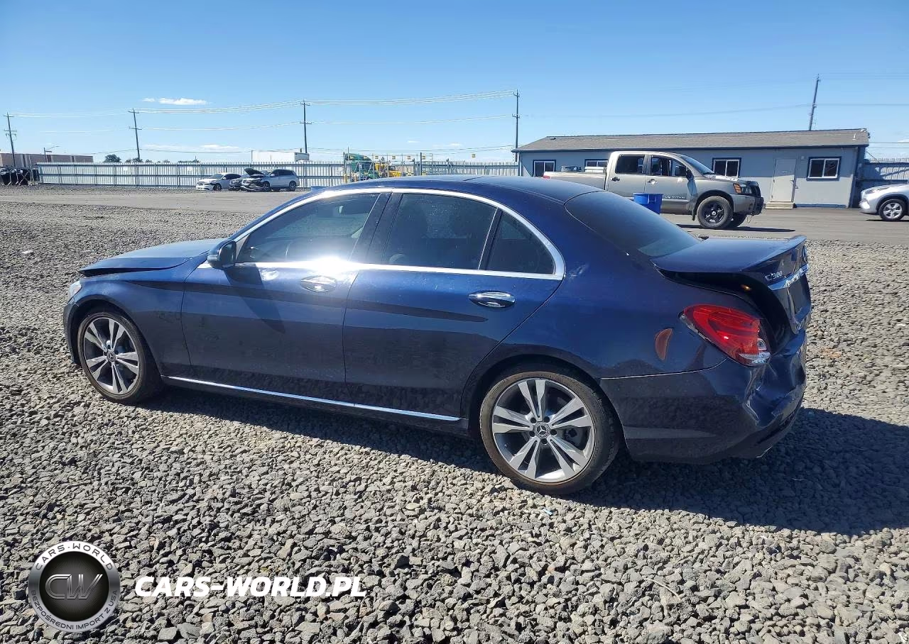 2018 Mercedes-Benz C 300 VIN:WDDWF4JB8JR418924 - 2