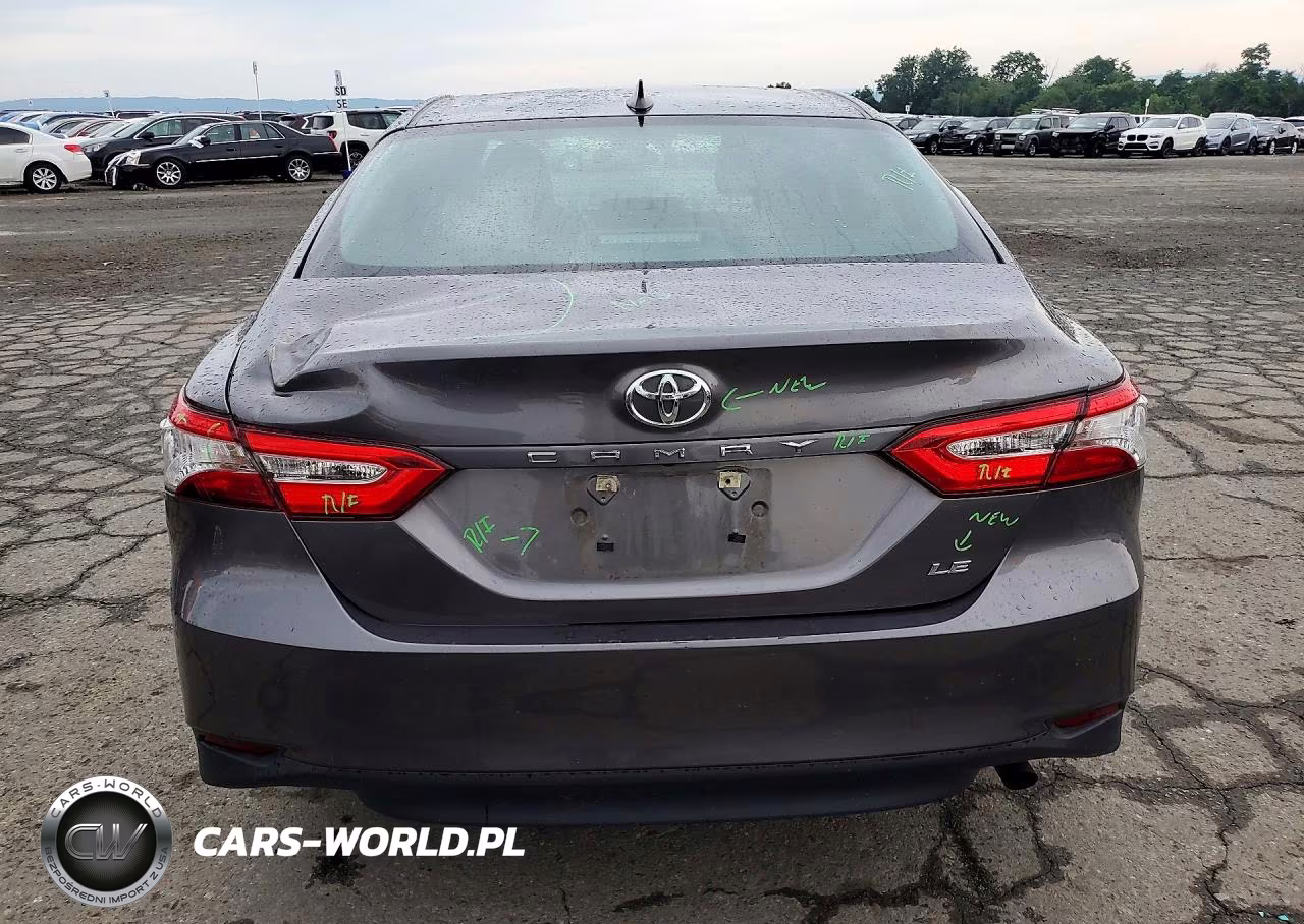 2019 Toyota Camry Le VIN:4T1B11HK4KU262662 - 6