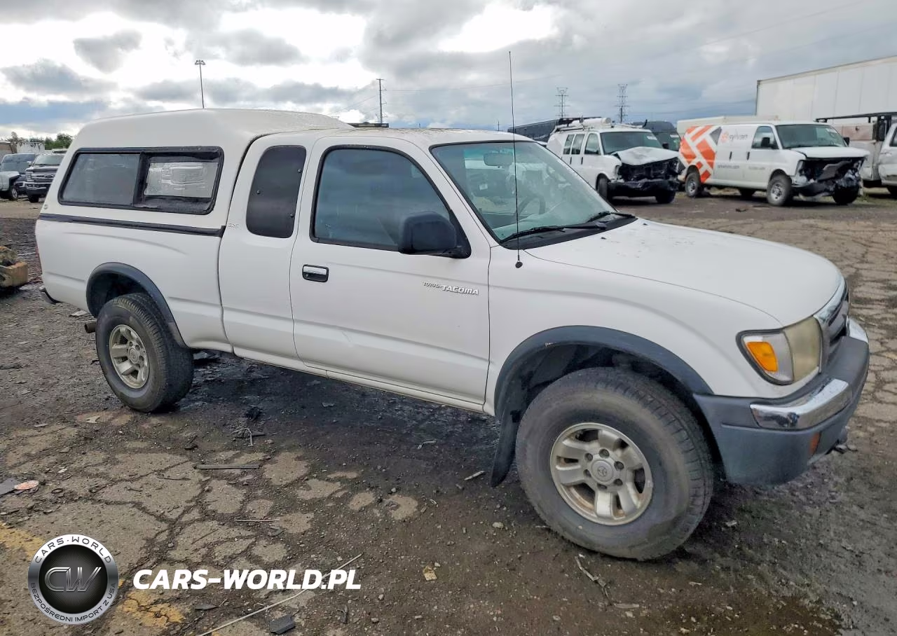 2000 Toyota Tacoma Xtracab VIN:4TAWN72N1YZ629797 - 4