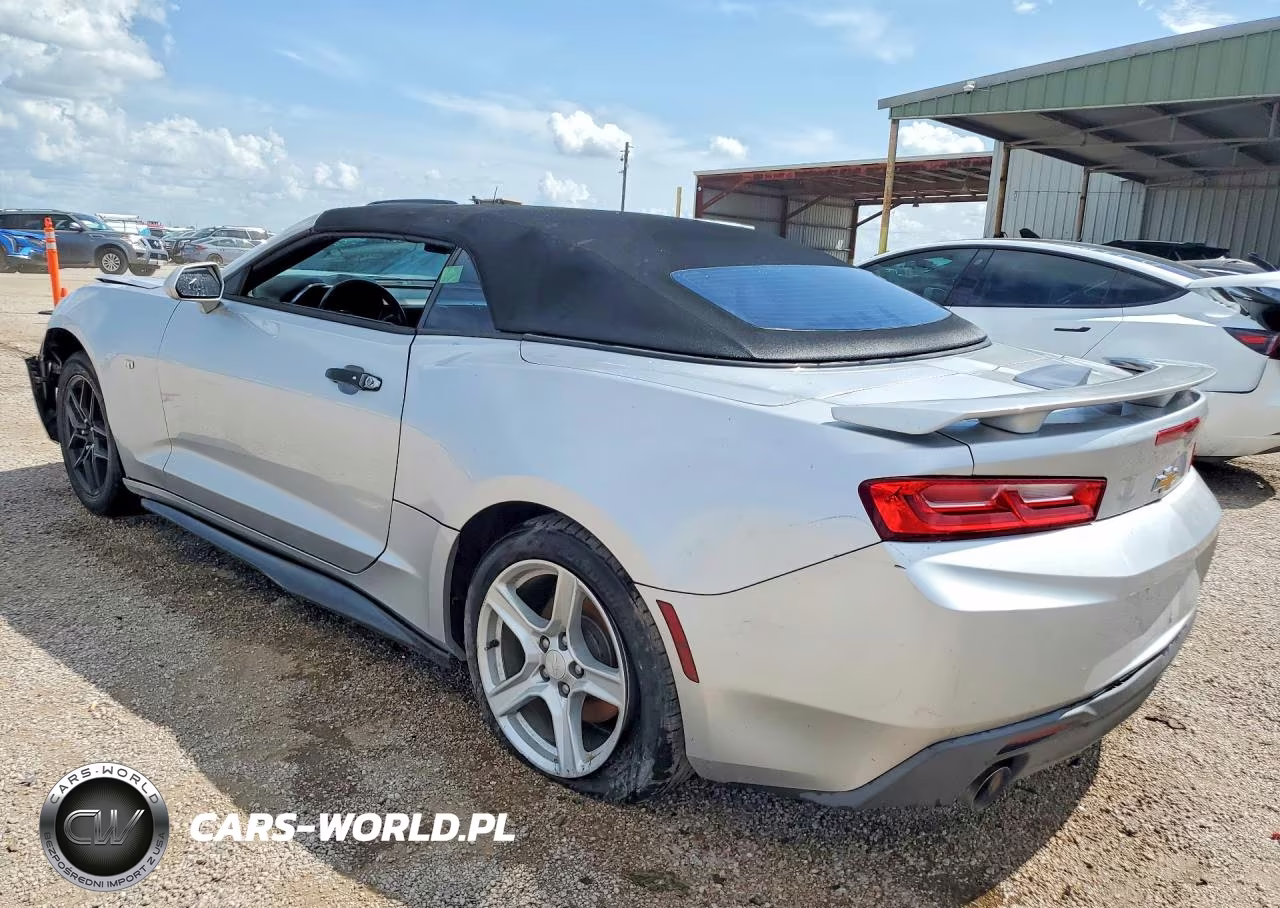 2018 Chevrolet Camaro Lt VIN:1G1FB3DX9J0112271 - 2