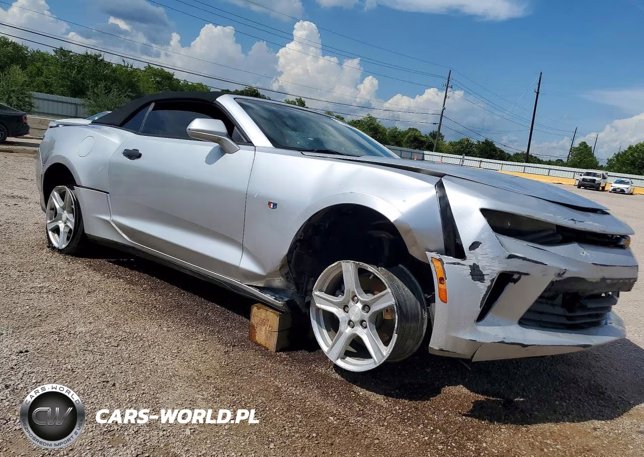 2018 Chevrolet Camaro Lt VIN:1G1FB3DX9J0112271 - 4
