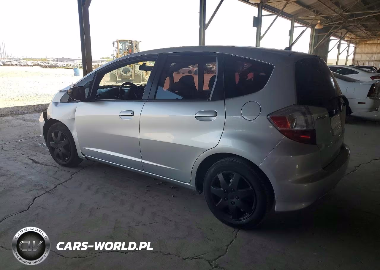 2011 Honda Fit VIN:JHMGE8H36BS008106 - 2