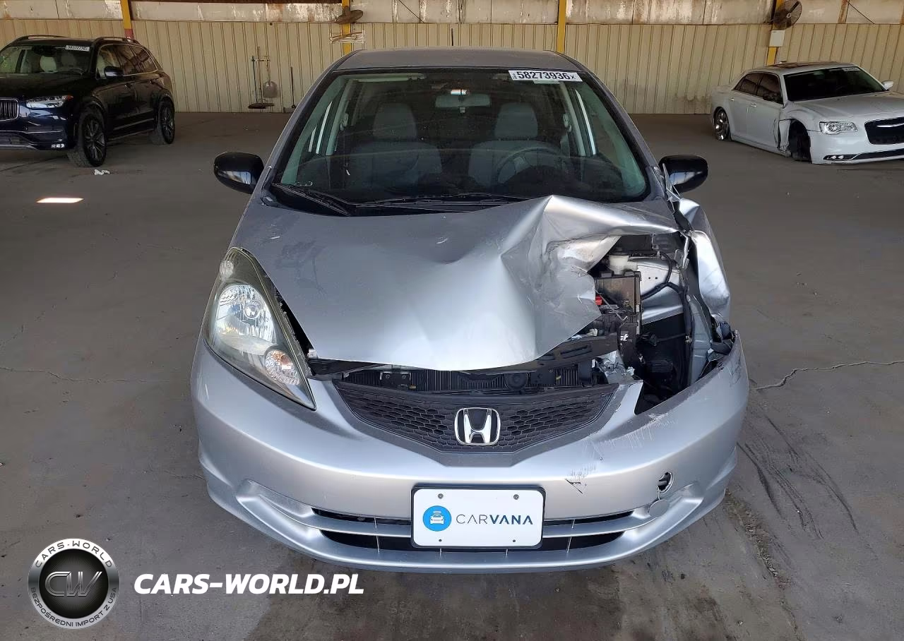 2011 Honda Fit VIN:JHMGE8H36BS008106 - 5