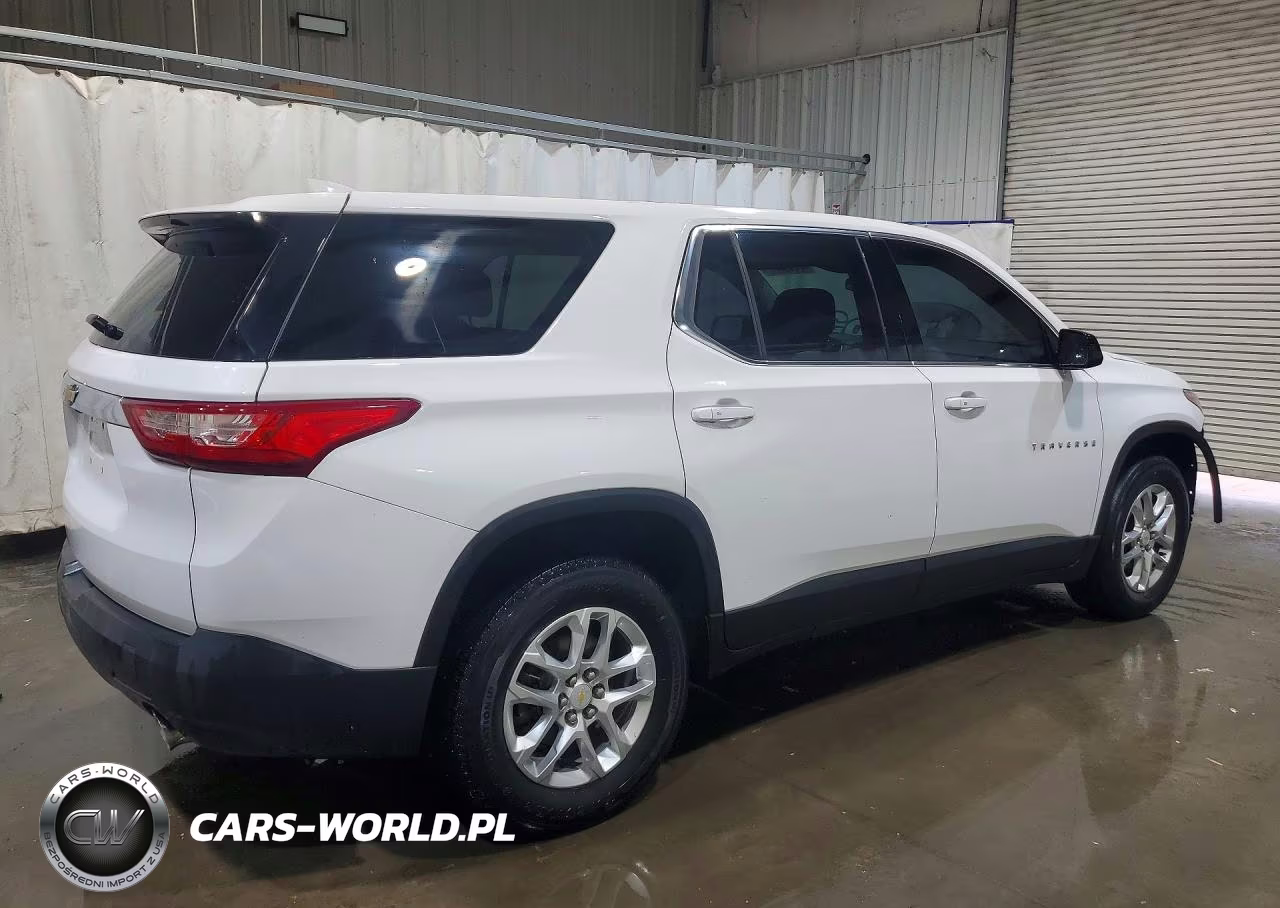 2020 Chevrolet Traverse Ls VIN:1GNERFKW9LJ145978 - 3