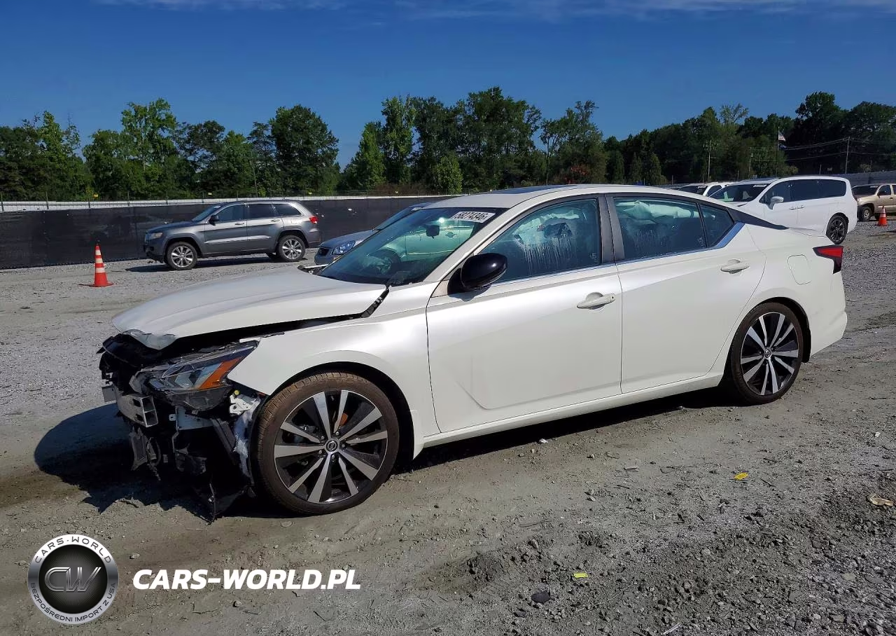 2020 Nissan Altima Sr – zdjęcie 1 z 12