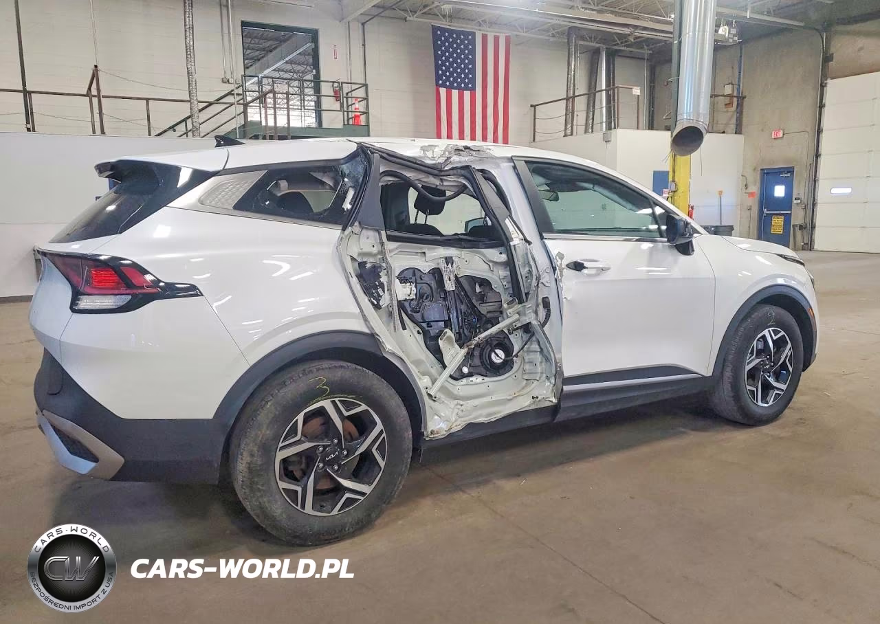 2023 Kia Sportage Lx VIN:KNDPU3AF0P7067741 - 3