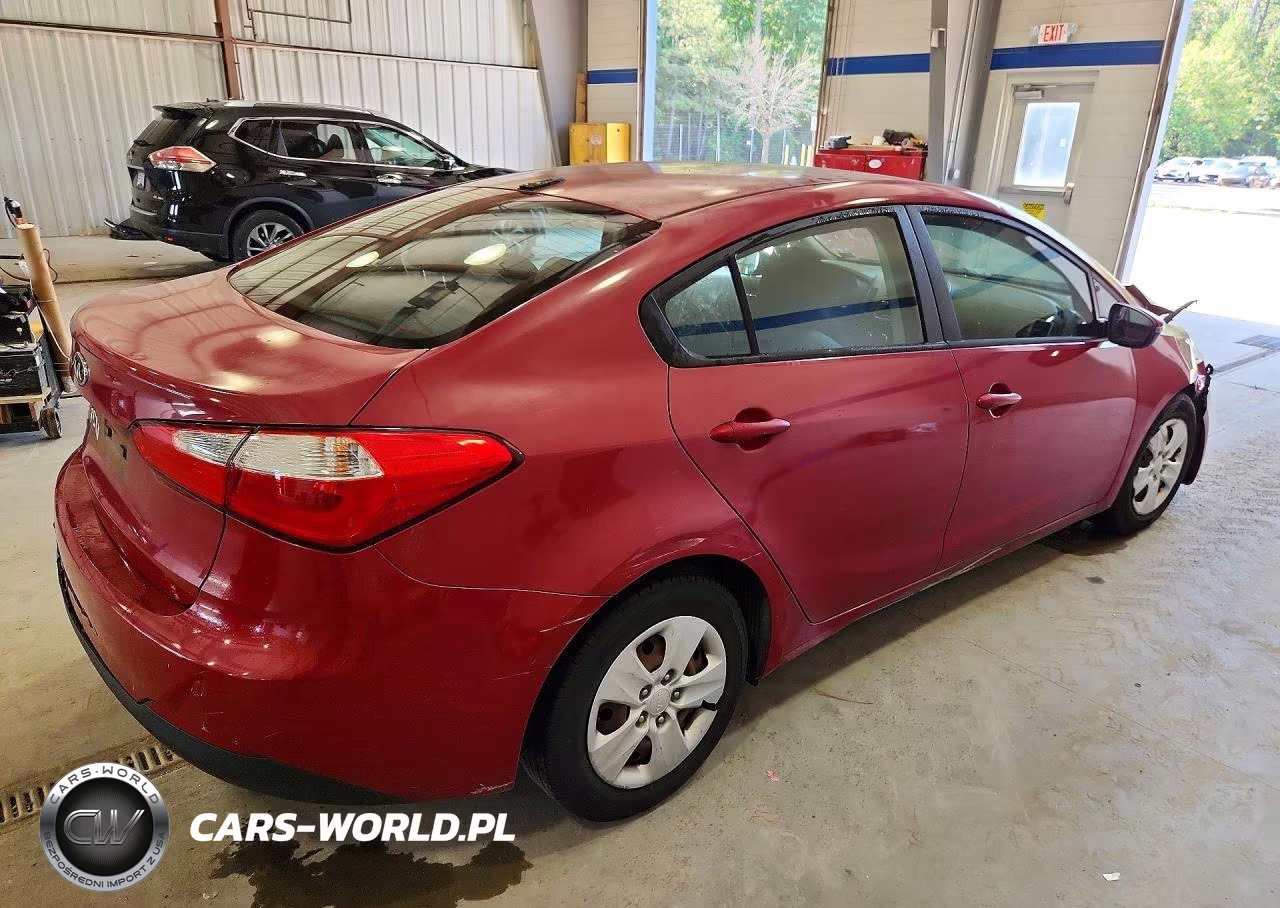 2015 Kia Forte Lx VIN:KNAFX4A6XF5313193 - 3