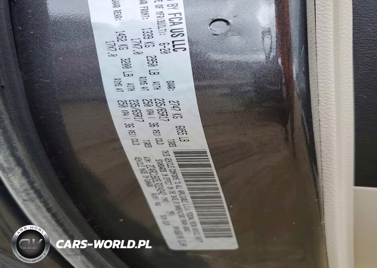 2020 Chrysler Pacifica Touring L VIN:2C4RC1BG5LR224342 - 13