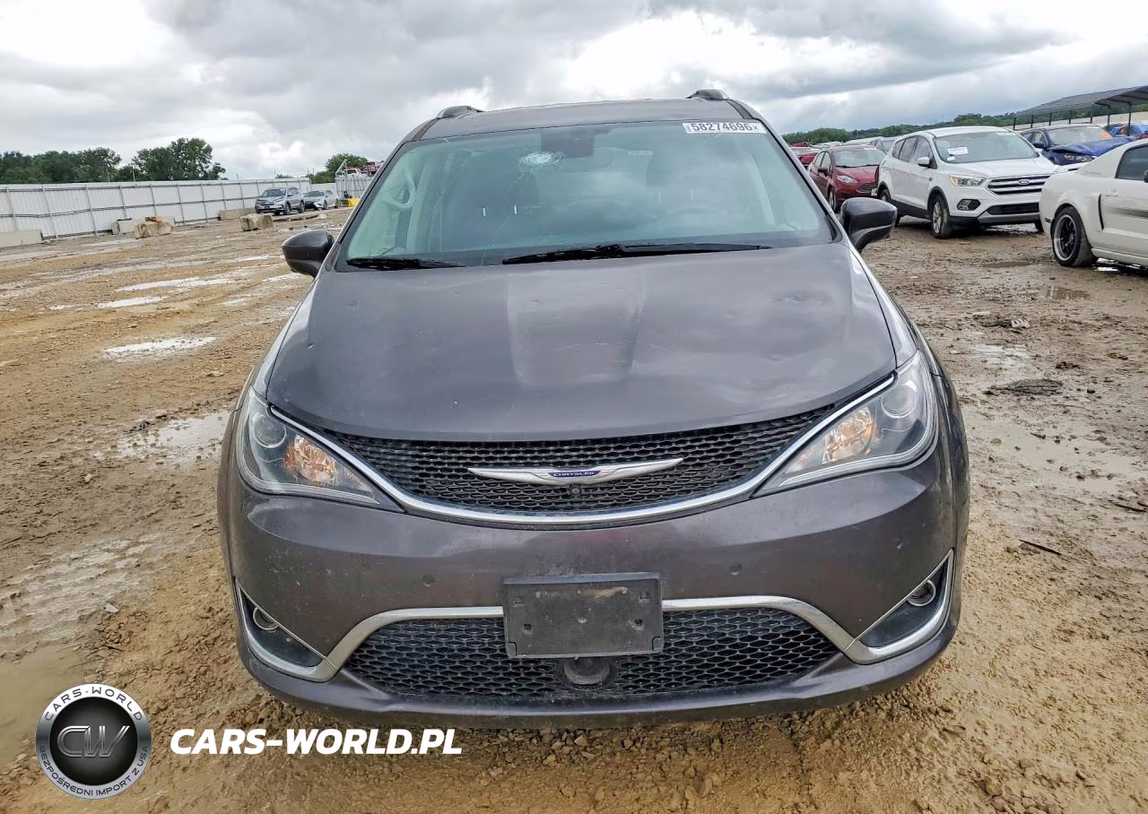 2020 Chrysler Pacifica Touring L VIN:2C4RC1BG5LR224342 - 5