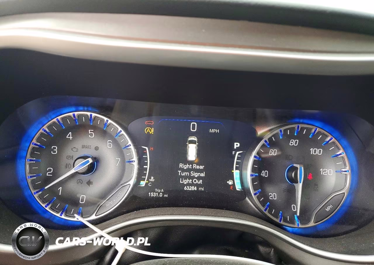 2020 Chrysler Pacifica Touring L VIN:2C4RC1BG5LR224342 - 9