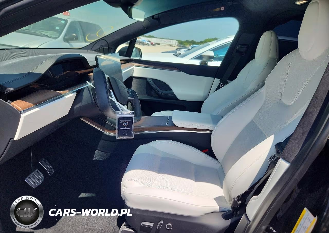 2023 Tesla X VIN:7SAXCDE54PF385322 - 7