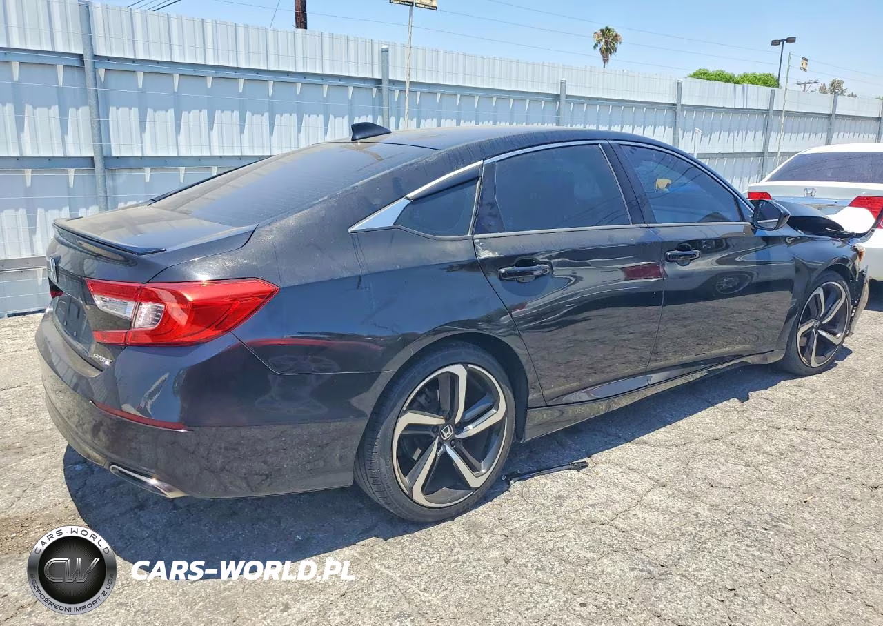 2018 Honda Accord Sport VIN:1HGCV1F37JA142901 - 3
