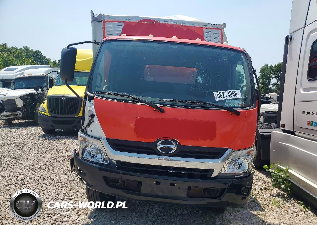2018 Hino 195 Box Truck VIN:JHHSDM2H7JK006422 - 5