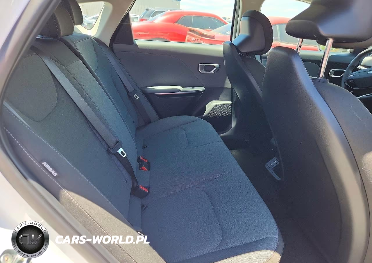 2026 Kia K4 Lxs VIN:3KPFT4DE4TE265143 - 10