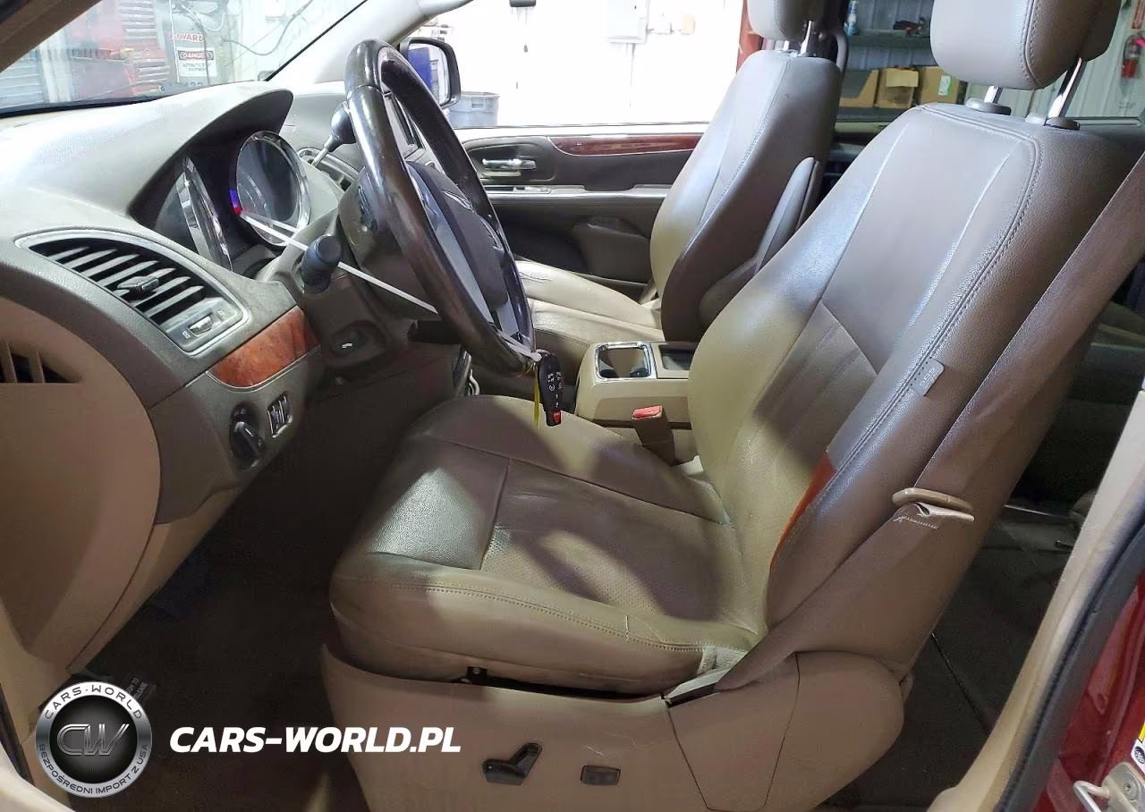 2012 Chrysler Town & Country Touring L VIN:2C4RC1CG1CR246000 - 7