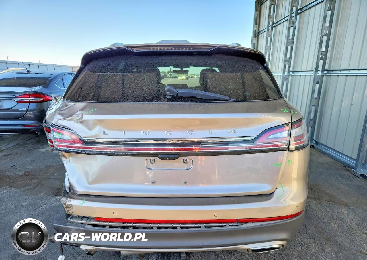 2020 Lincoln Nautilus Reserve VIN:2LMPJ6K9XLBL35361 - 6