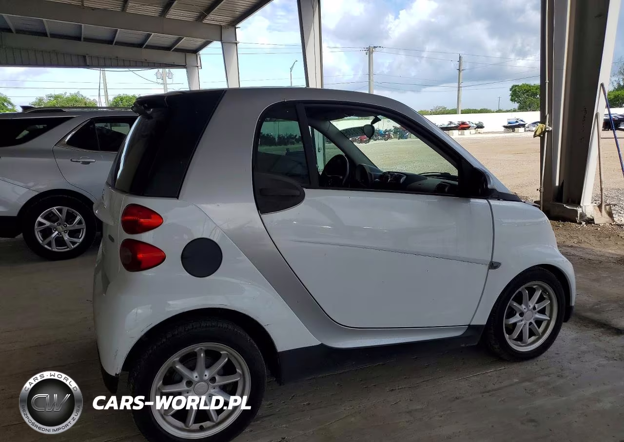 2009 Smart Fortwo Pure VIN:WMEEJ31X89K250881 - 3