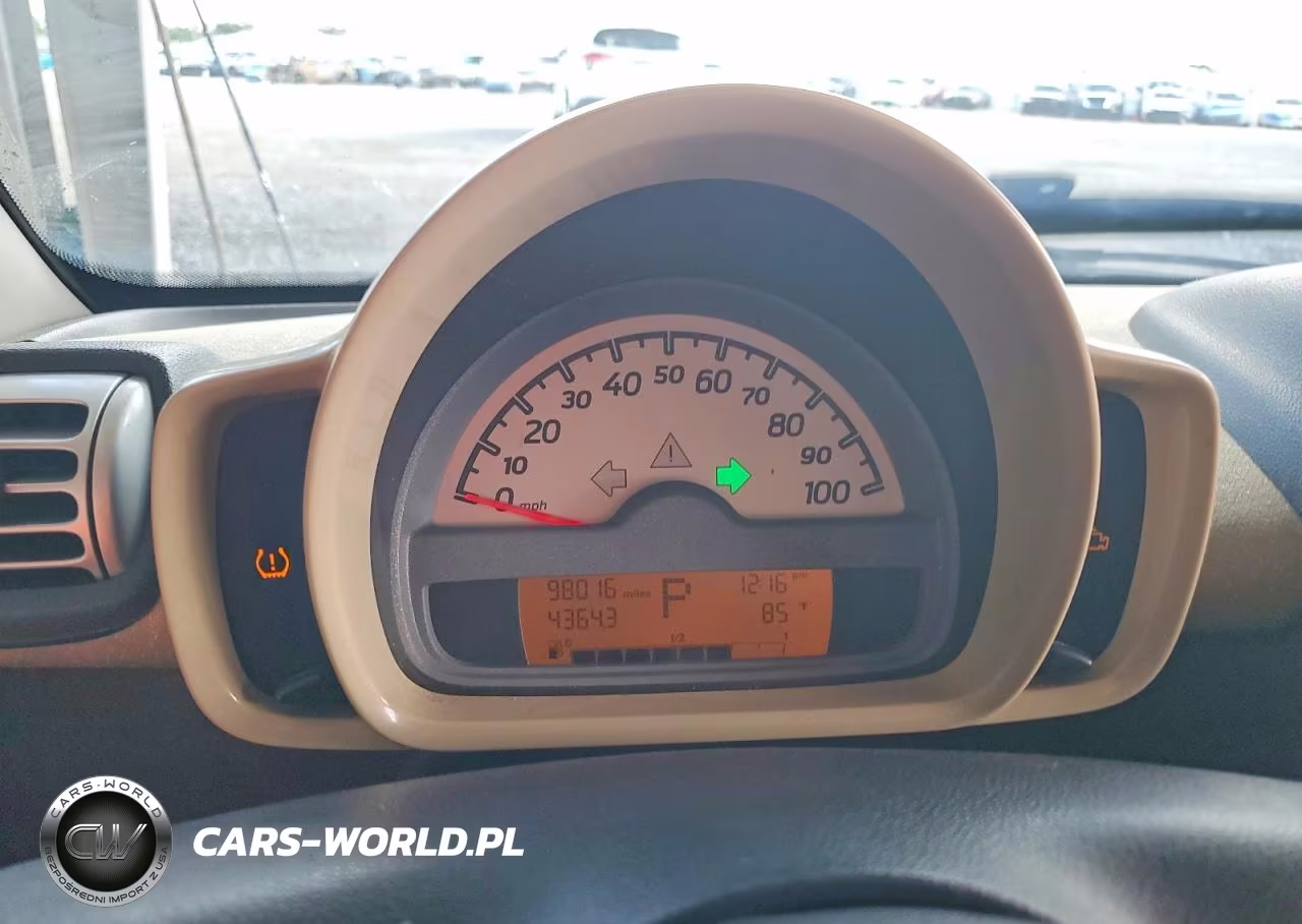 2009 Smart Fortwo Pure VIN:WMEEJ31X89K250881 - 9