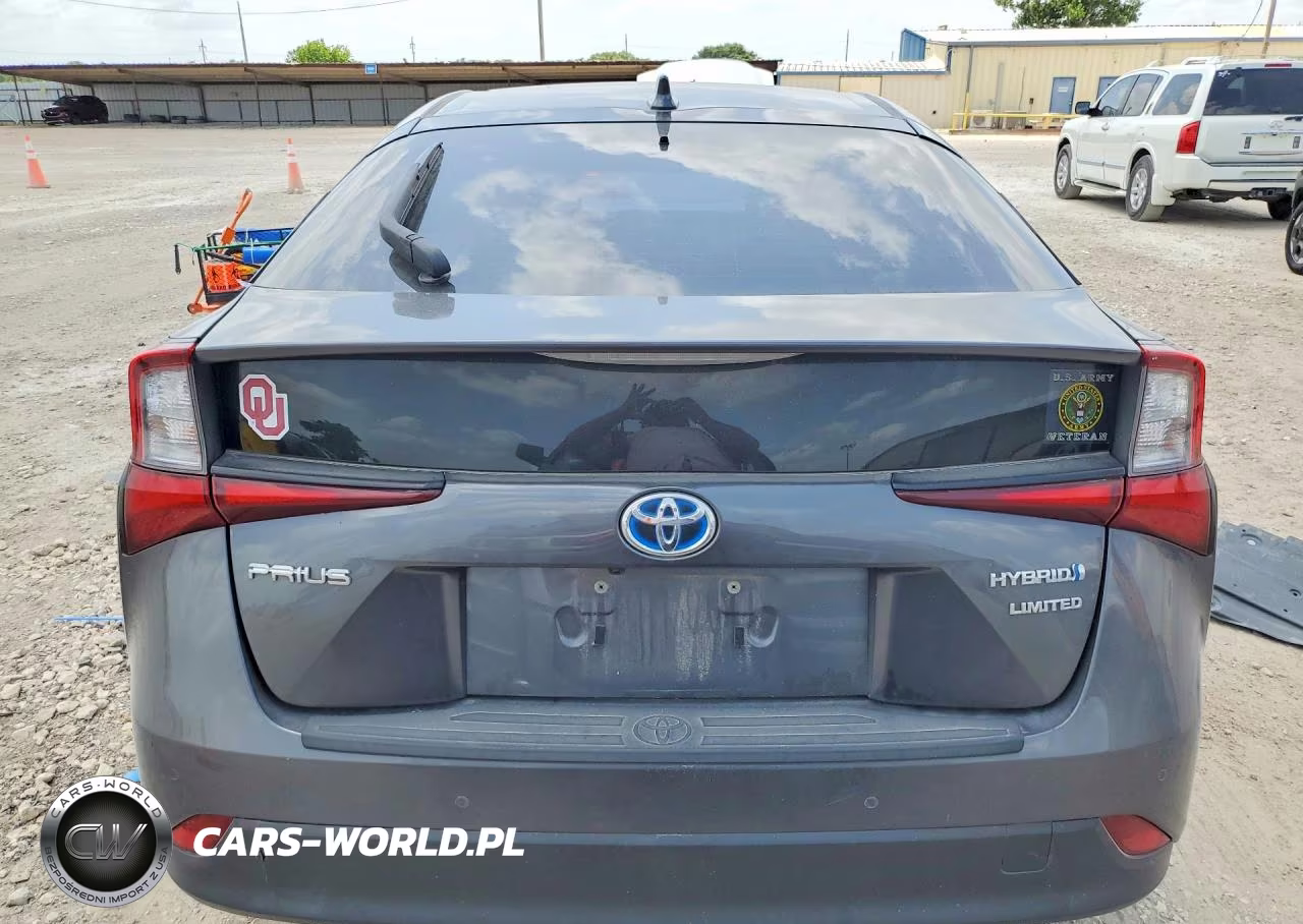 2021 Toyota Prius Limited VIN:JTDKAMFU4M3141939 - 6