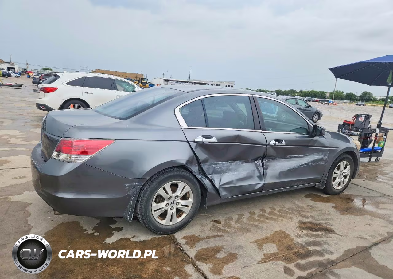 2009 Honda Accord Lxp VIN:JHMCP26489C000465 - 3