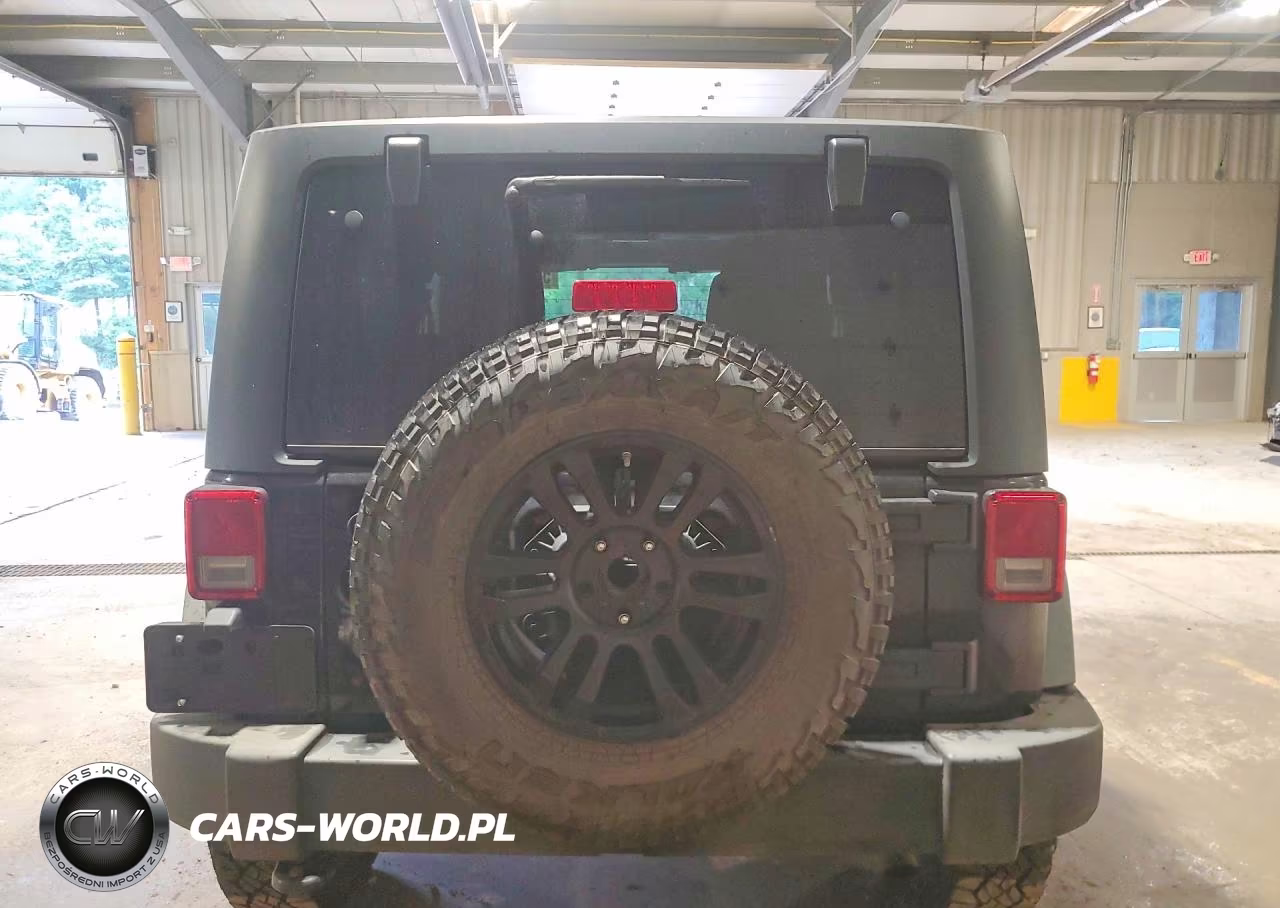2011 Jeep Wrangler Sport VIN:1J4AA2D19BL596057 - 6