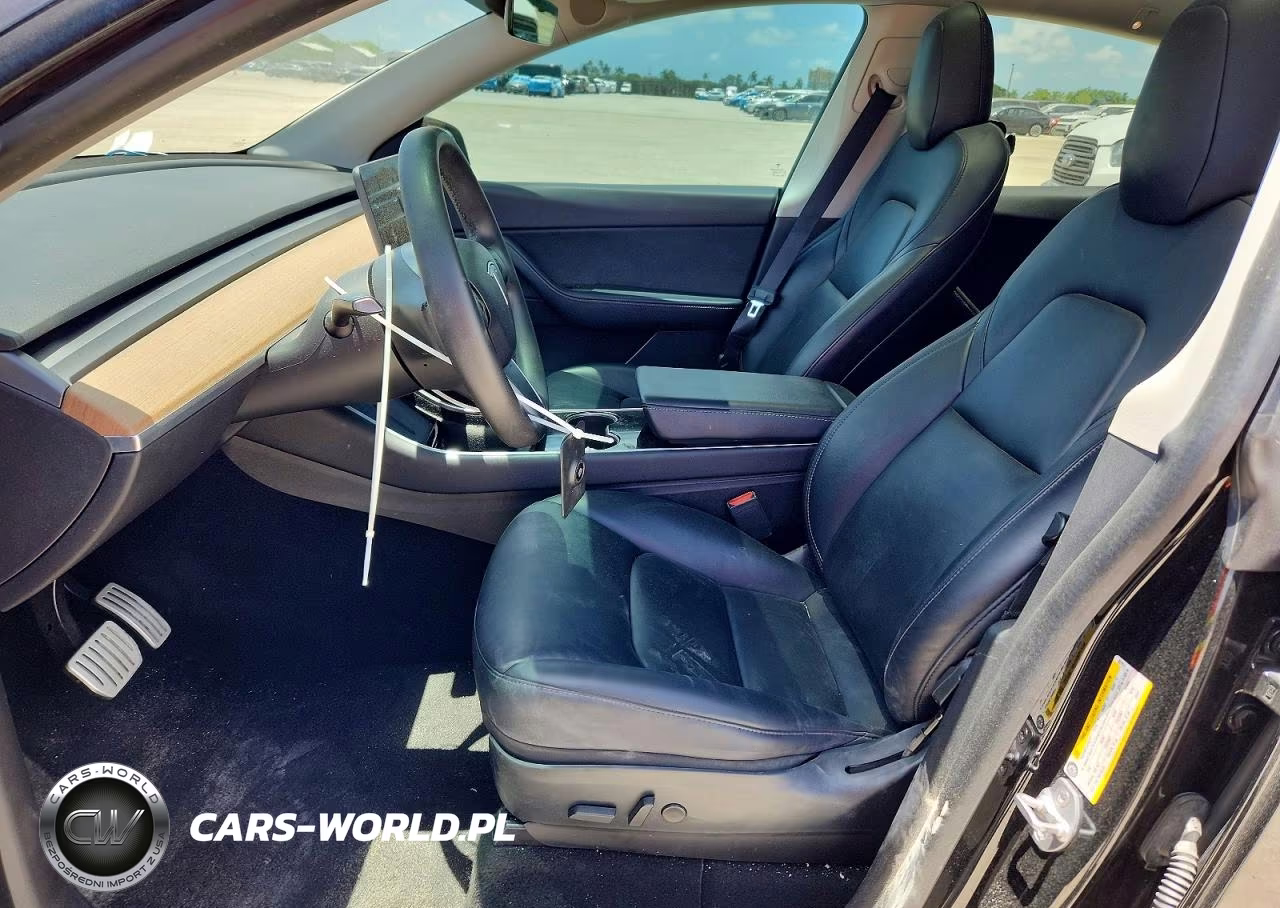 2020 Tesla Model Y VIN:5YJYGDEF8LF027911 - 7