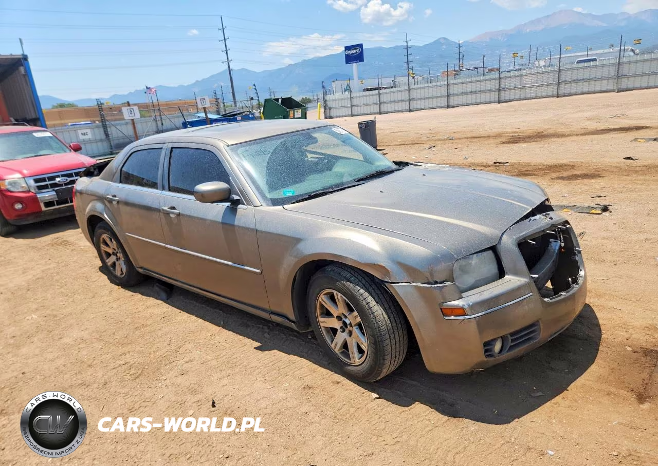 2008 Chrysler 300C VIN:2C3KA53G78H241934 - 4