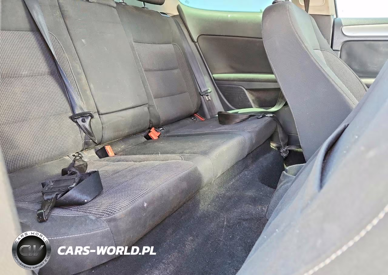 2010 Volkswagen Golf VIN:WVWAB7AJ8AW167400 - 10