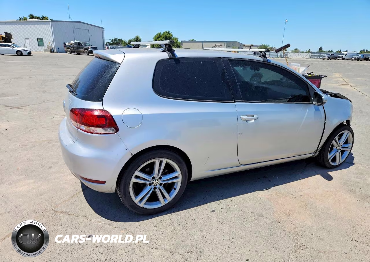 2010 Volkswagen Golf VIN:WVWAB7AJ8AW167400 - 3