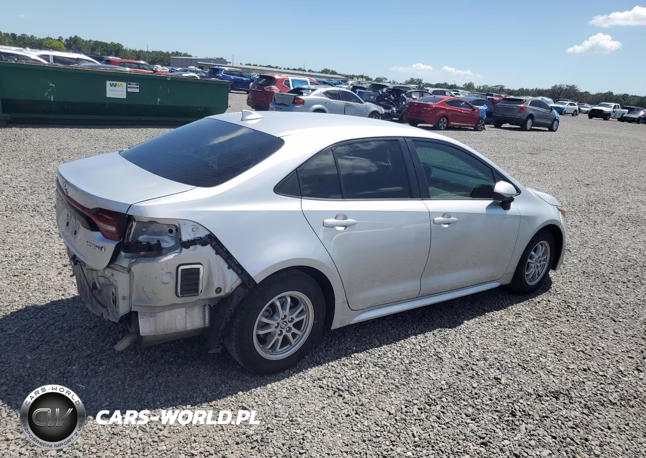 2020 Toyota Corolla Le VIN:JTDEBRBE3LJ029620 - 3