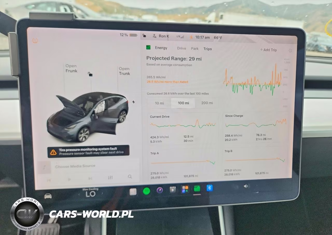 2021 Tesla Model Y VIN:5YJYGDEE9MF063342 - 9