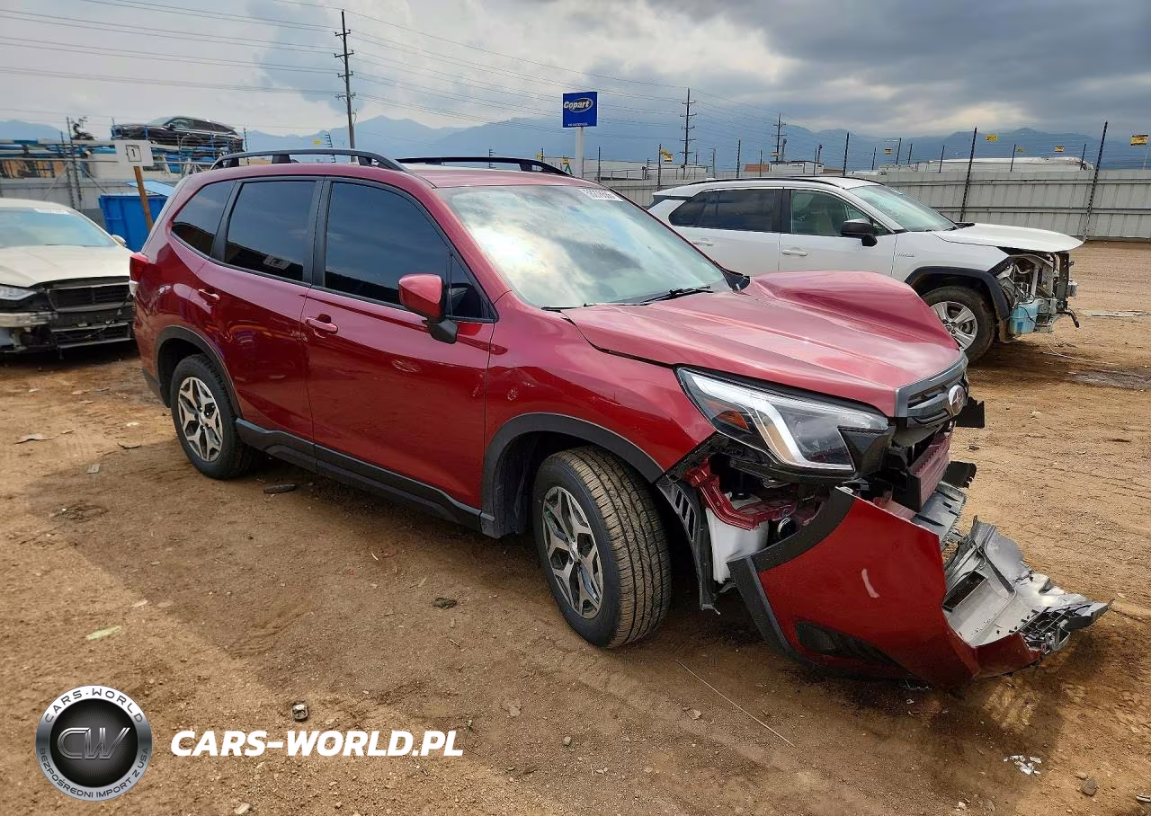 2024 Subaru Forester Premium VIN:JF2SKACC8RH476379 - 4