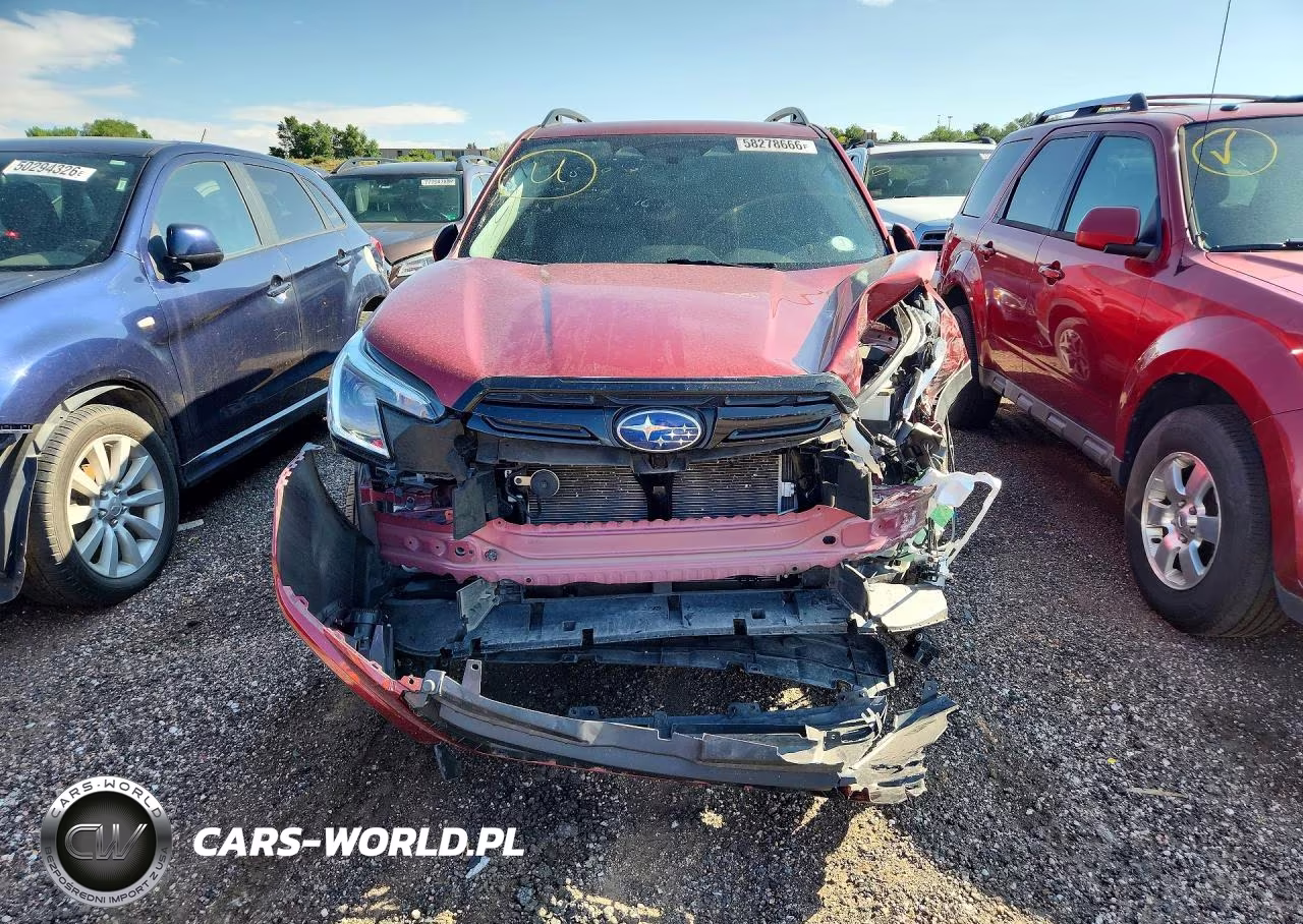 2024 Subaru Forester Premium VIN:JF2SKACC8RH476379 - 5