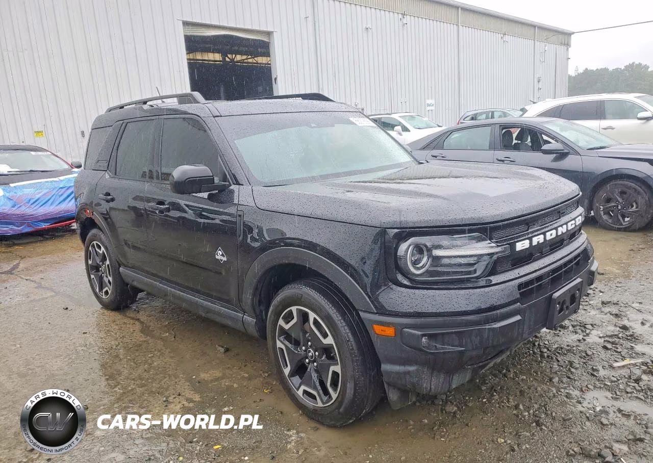 2021 Ford Bronco Sport Outer Banks VIN:3FMCR9C66MRA68926 - 4