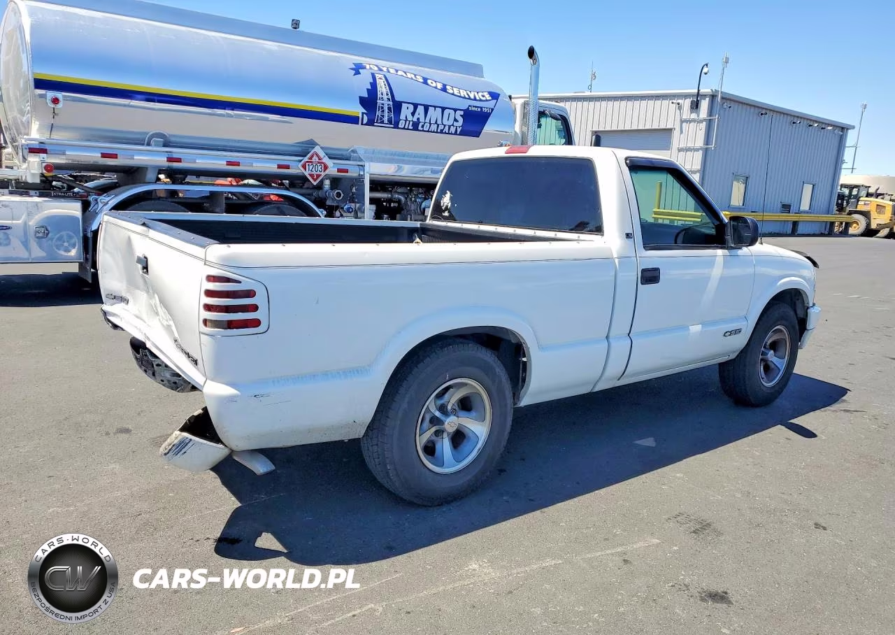 2000 Chevrolet S Truck S10 VIN:1GCCS1452YK223305 - 3