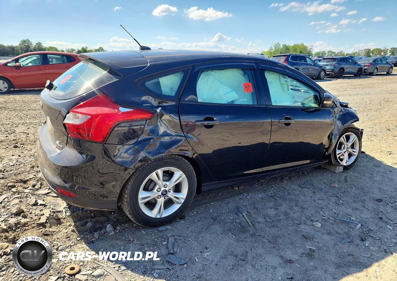 2013 Ford Focus Se VIN:1FADP3K22DL383589 - 3