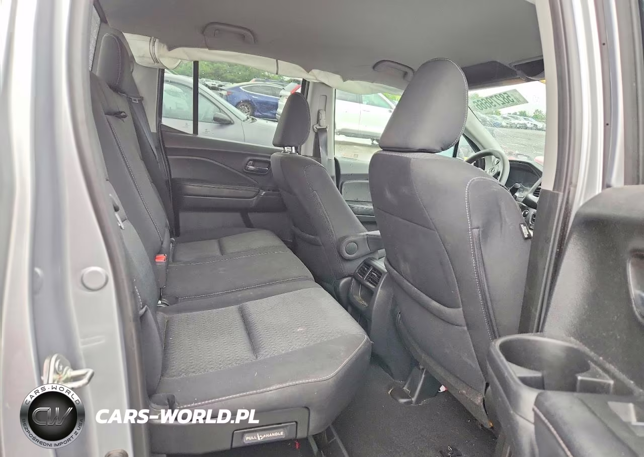 2019 Honda Ridgeline Sport VIN:5FPYK3F10KB001773 - 10