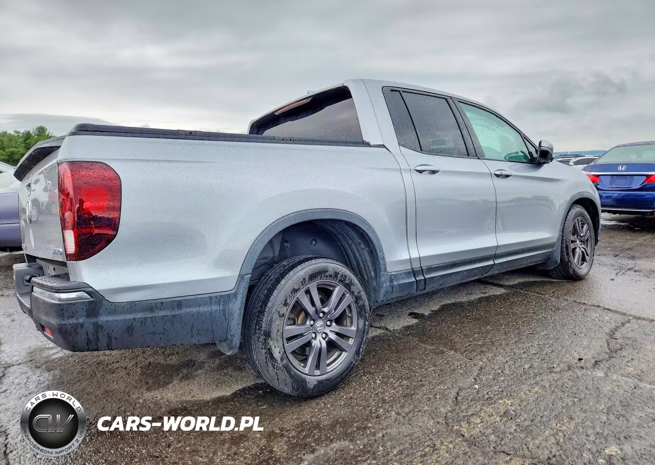 2019 Honda Ridgeline Sport VIN:5FPYK3F10KB001773 - 3