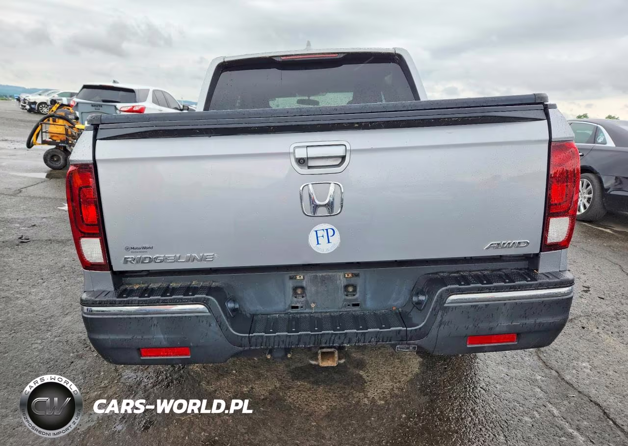 2019 Honda Ridgeline Sport VIN:5FPYK3F10KB001773 - 6