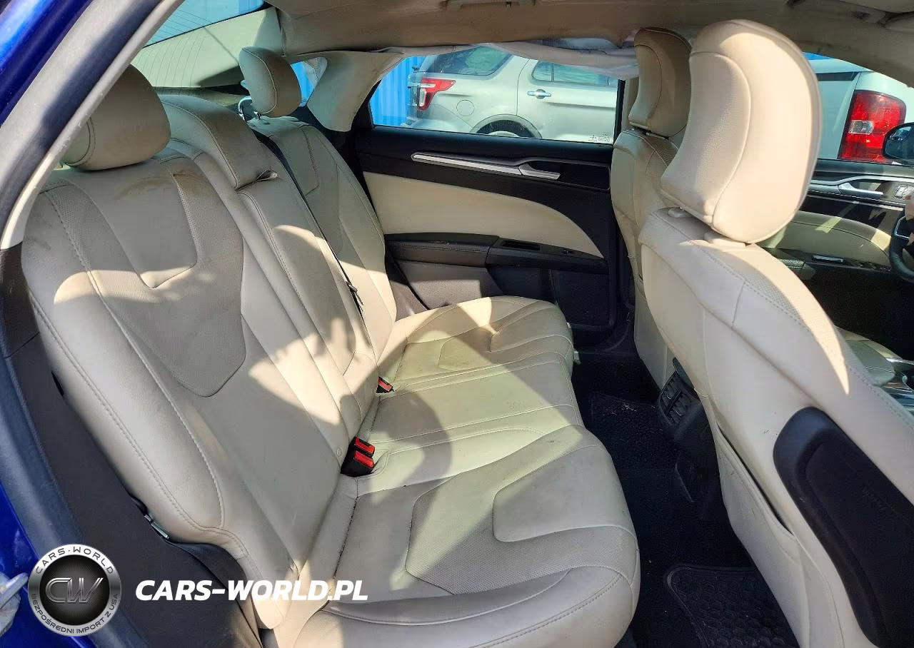 2015 Ford Fusion Titanium VIN:3FA6P0K92FR297093 - 10