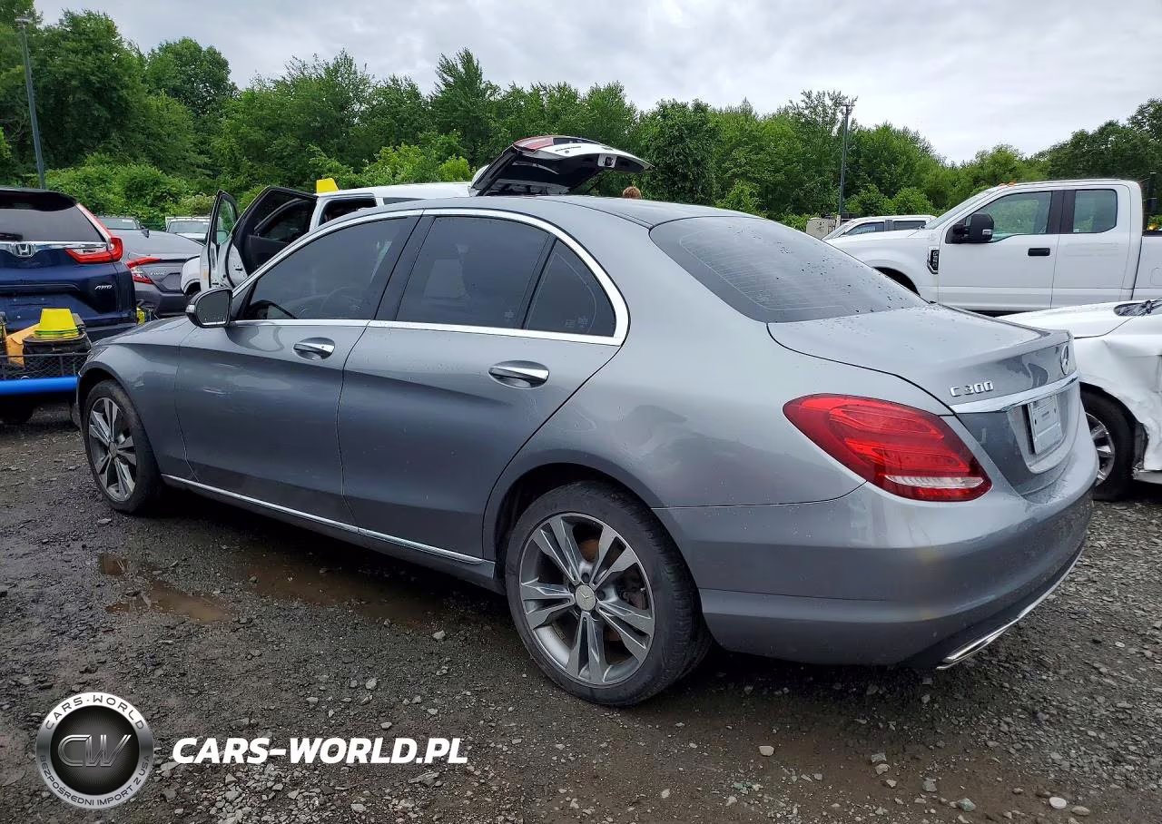 2015 Mercedes-Benz C 300 4Matic VIN:55SWF4KB7FU005347 - 2